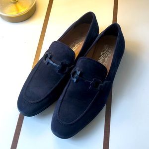Salvatore Ferragamo Blue suede Gancini bit loafers made in Italy men’s size 8 2E